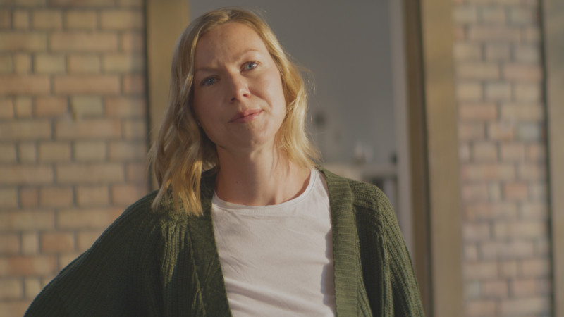 LASS DIE KUH IM DORF.